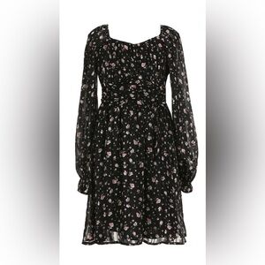 Long Sleeve Ditsy-Floral Empire-Waist🌸